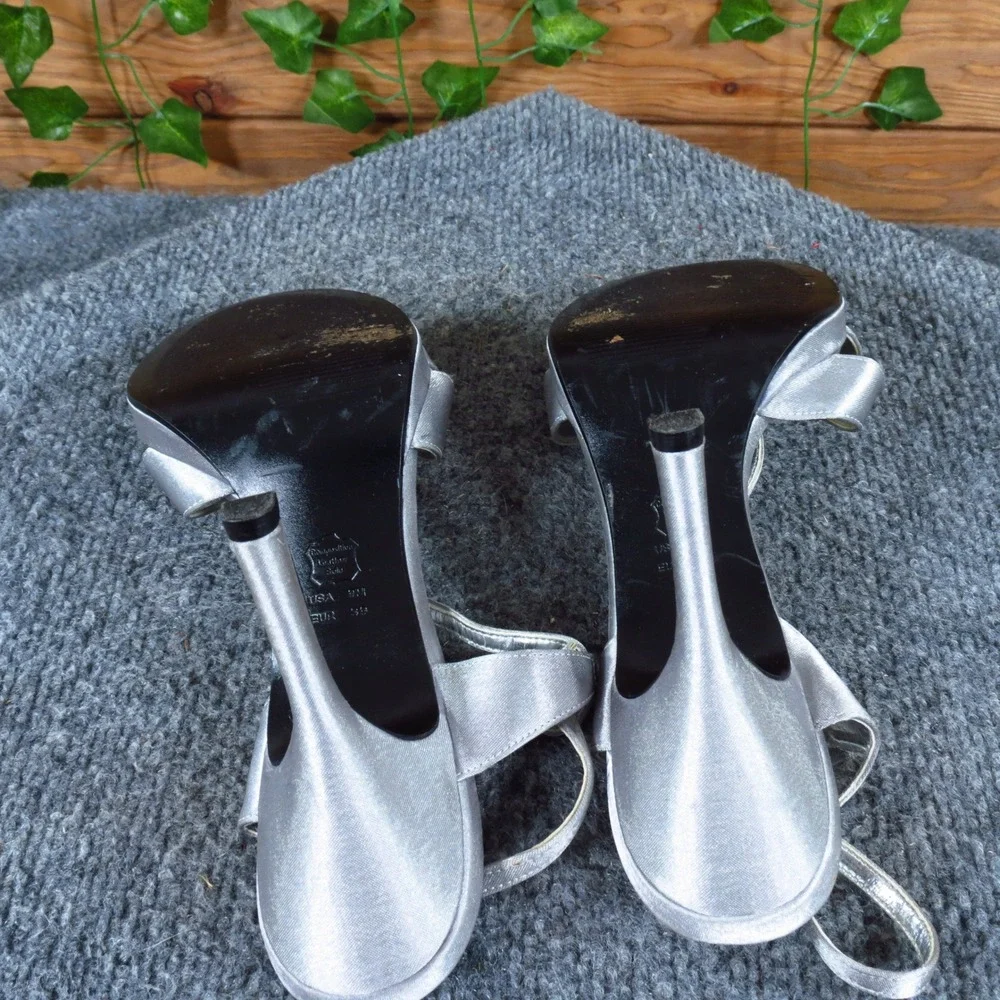 Touch of Nina Gelossi2 Women Heel Sz 9 Special‎ Occasion Silver Satin Rhinestone